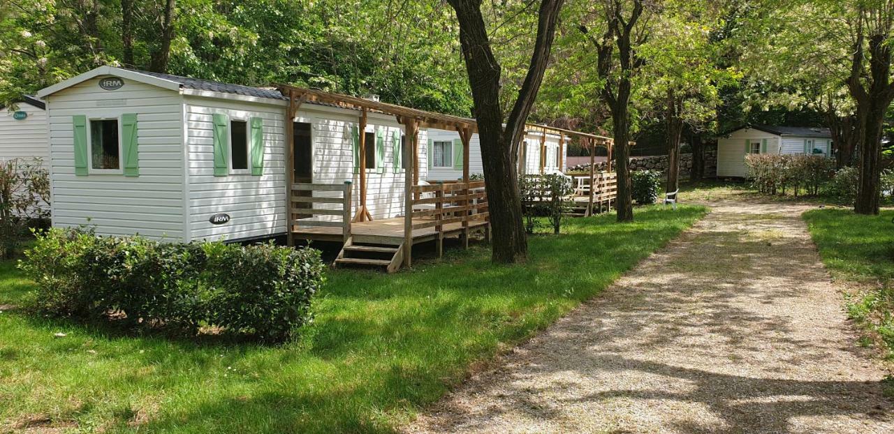 Camping Avec Piscine Et Riviere A Tournon Sur Rhone Ardeche Esterno foto